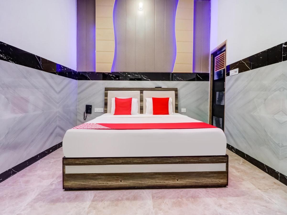 Oyo Flagship 83121 Hotel Rose Vip Sahāranpur Exterior photo