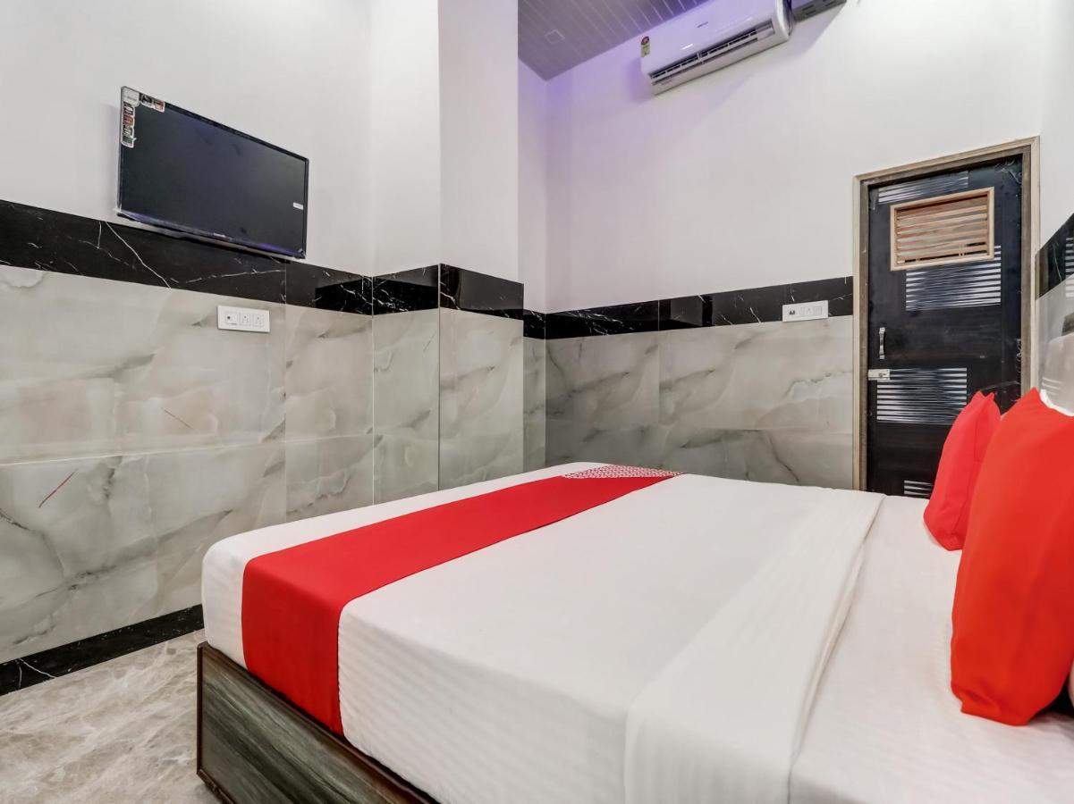 Oyo Flagship 83121 Hotel Rose Vip Sahāranpur Exterior photo