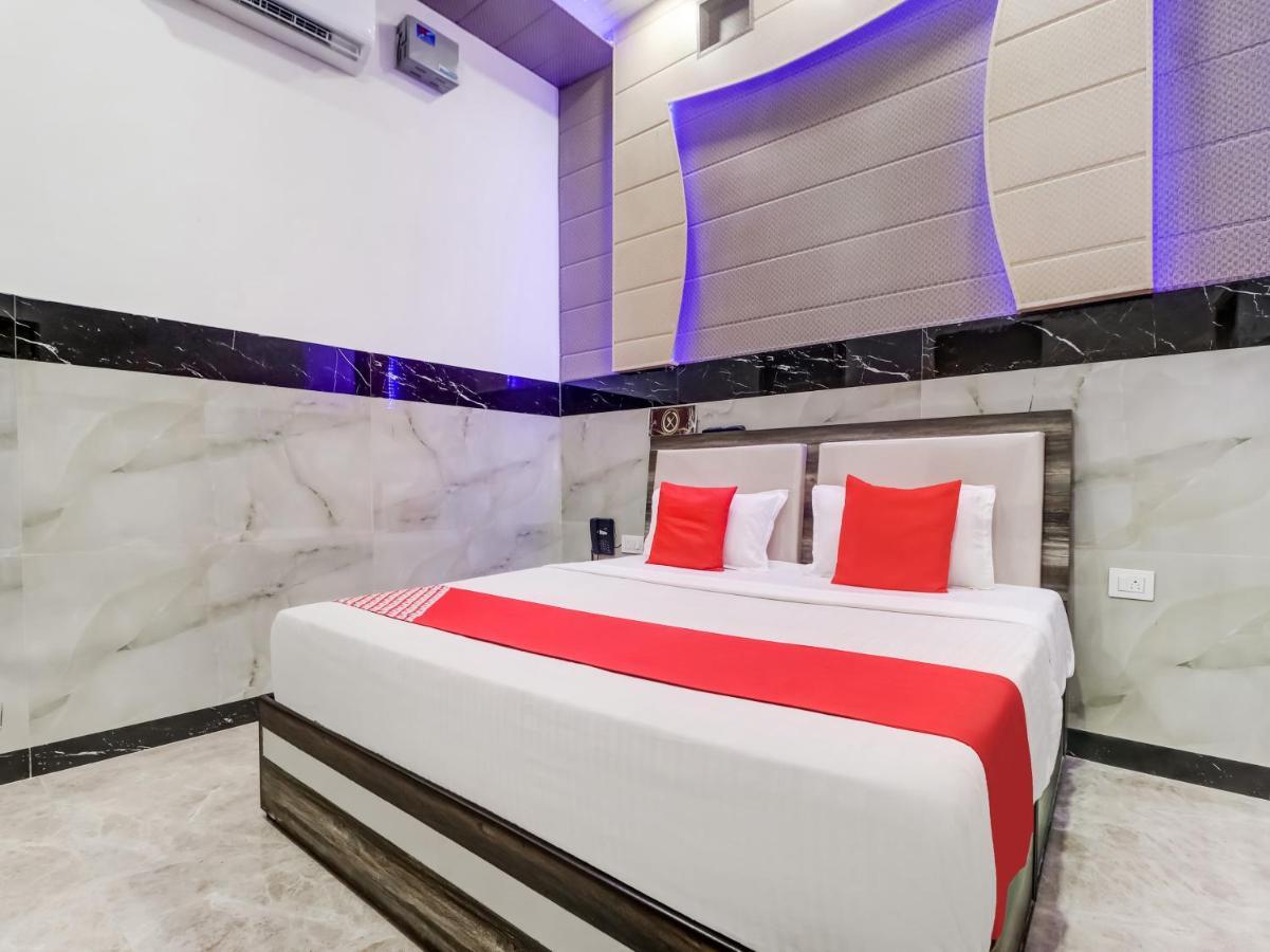 Oyo Flagship 83121 Hotel Rose Vip Sahāranpur Exterior photo